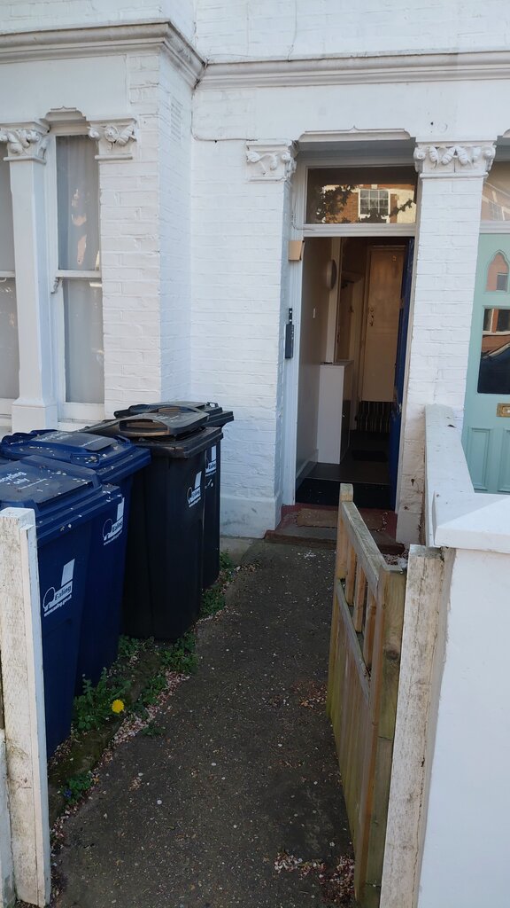 Photo 1 of London property