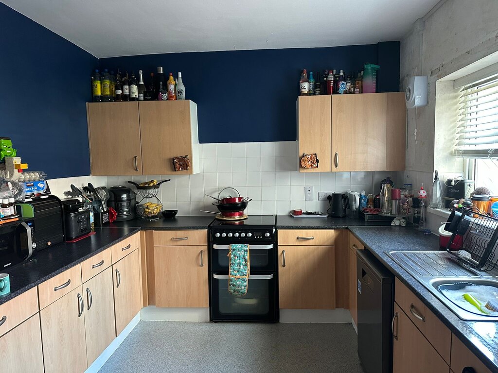 Photo 2 of Hull property