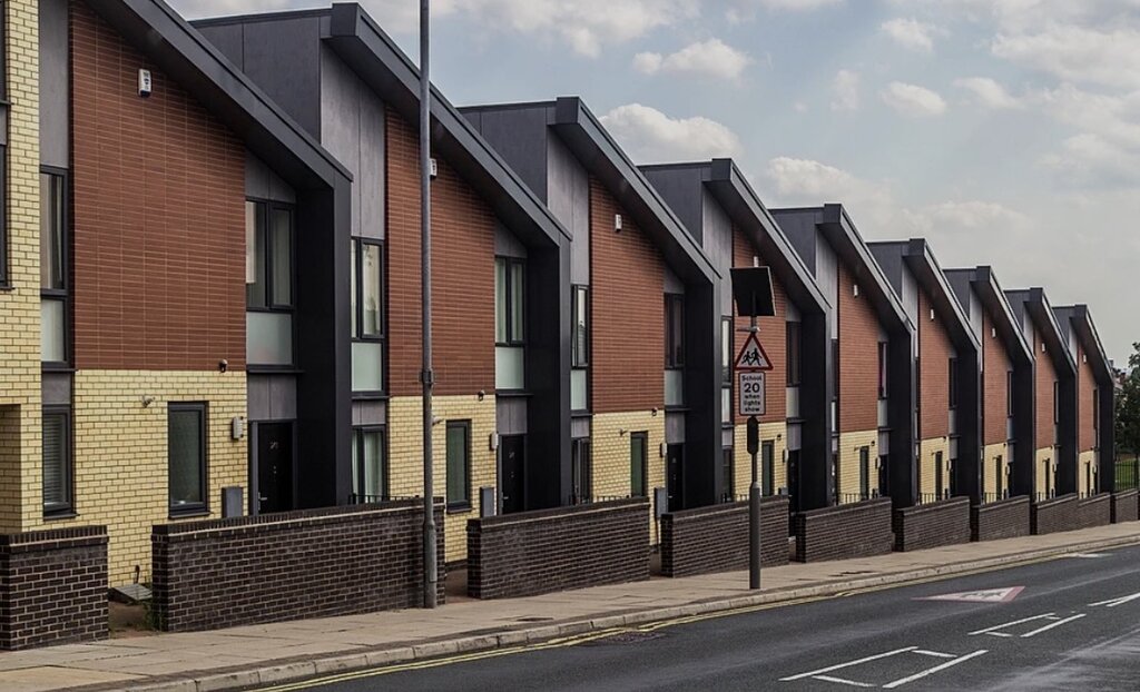 Photo 2 of Salford property