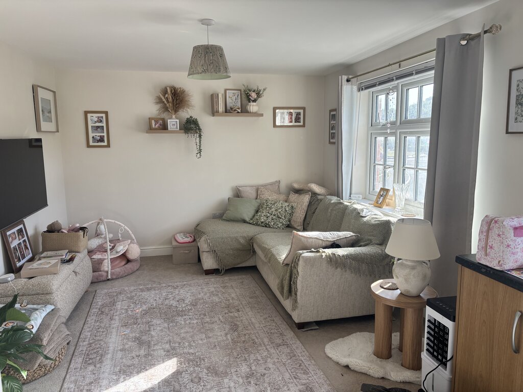 Photo 2 of Marlborough property
