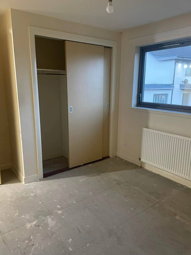 Photo 2 of Glasgow property