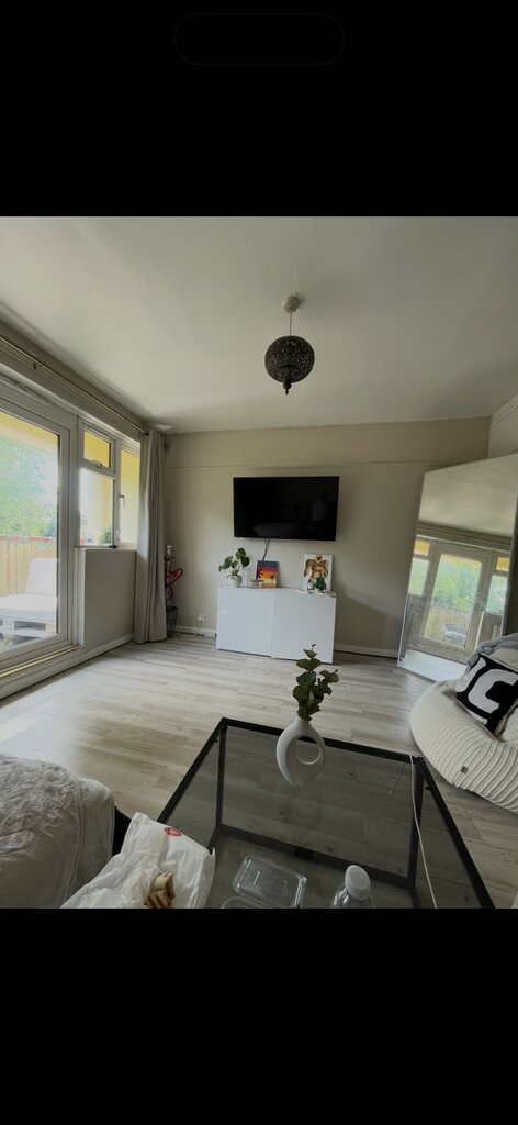 Photo 4 of Borehamwood property