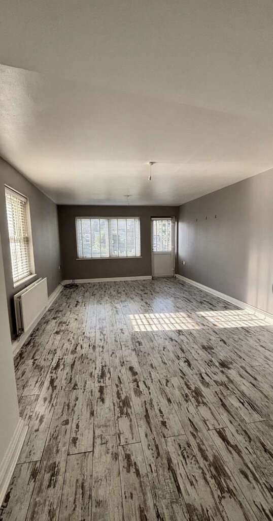 Photo 1 of London property