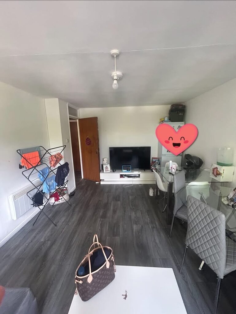 Photo 2 of Barnet property