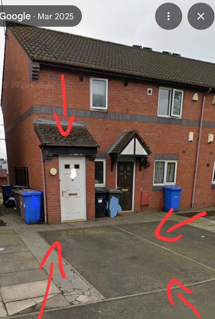 Photo 4 of Salford property