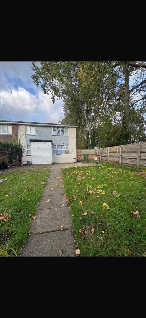 Photo 4 of Partington property