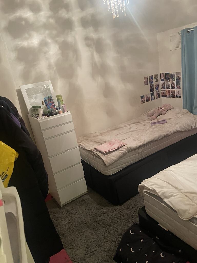 Photo 5 of London property