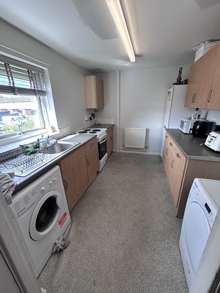 Photo 5 of Leeds property