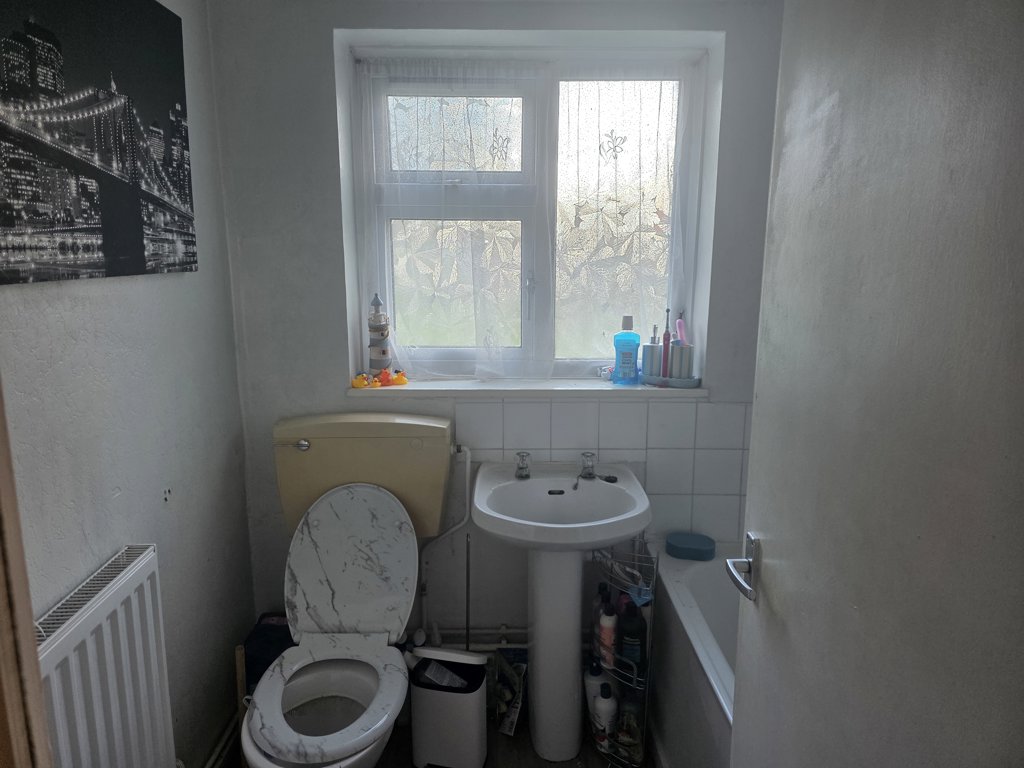 Photo 5 of Coventry property