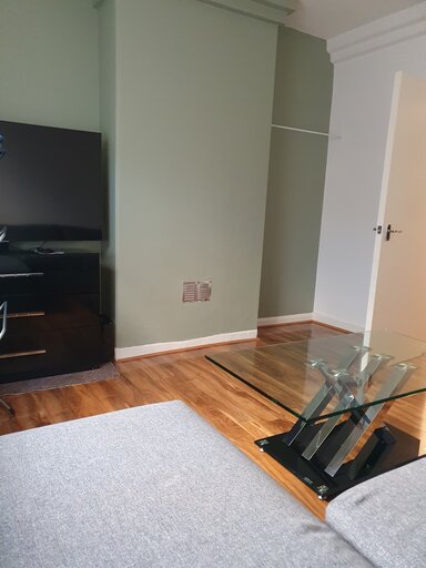 1 bed ground floor apartment/flat