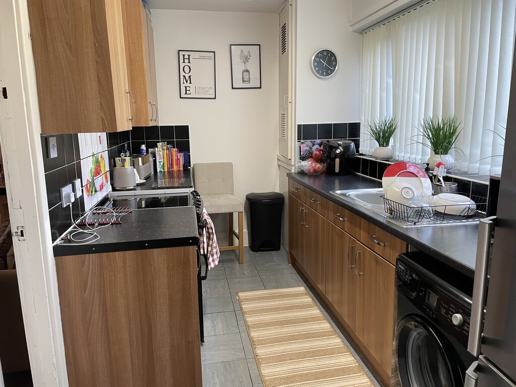 Photo 5 of Manchester property