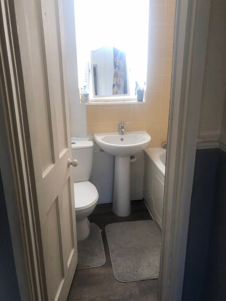 Photo 4 of Mottingham property