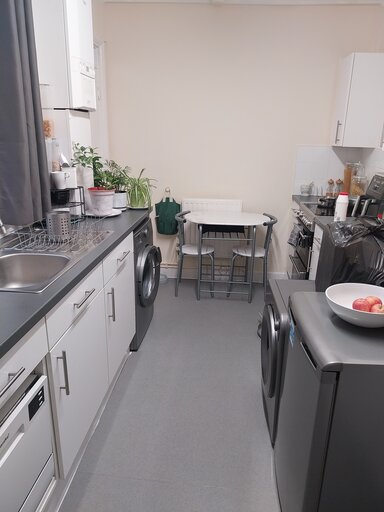 2 bed ground floor maisonette