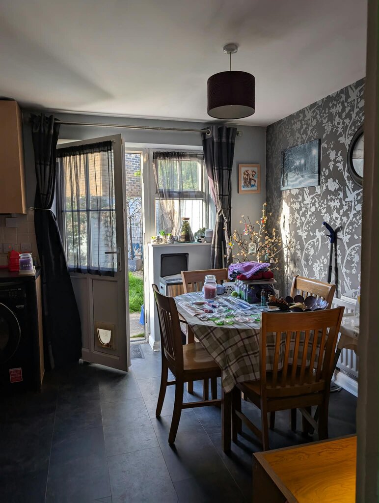 Photo 5 of Hook property