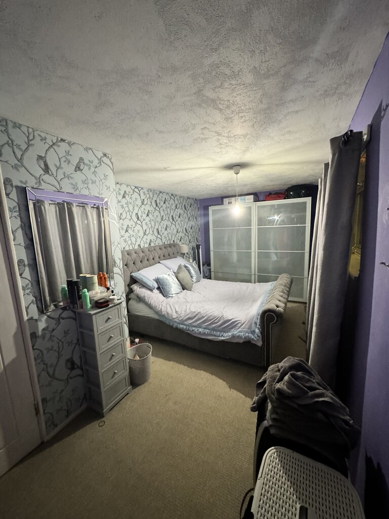 Photo 4 of Harlow property