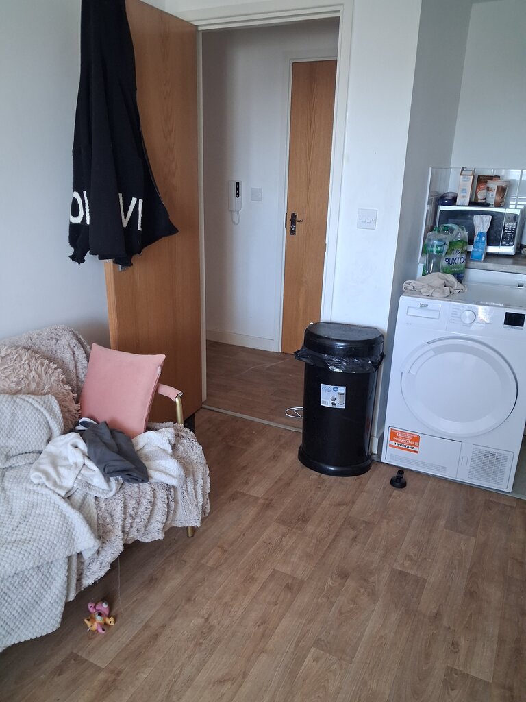 Photo 4 of Northampton property