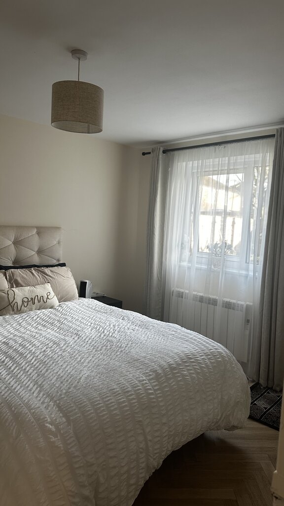 Photo 5 of Stretford property