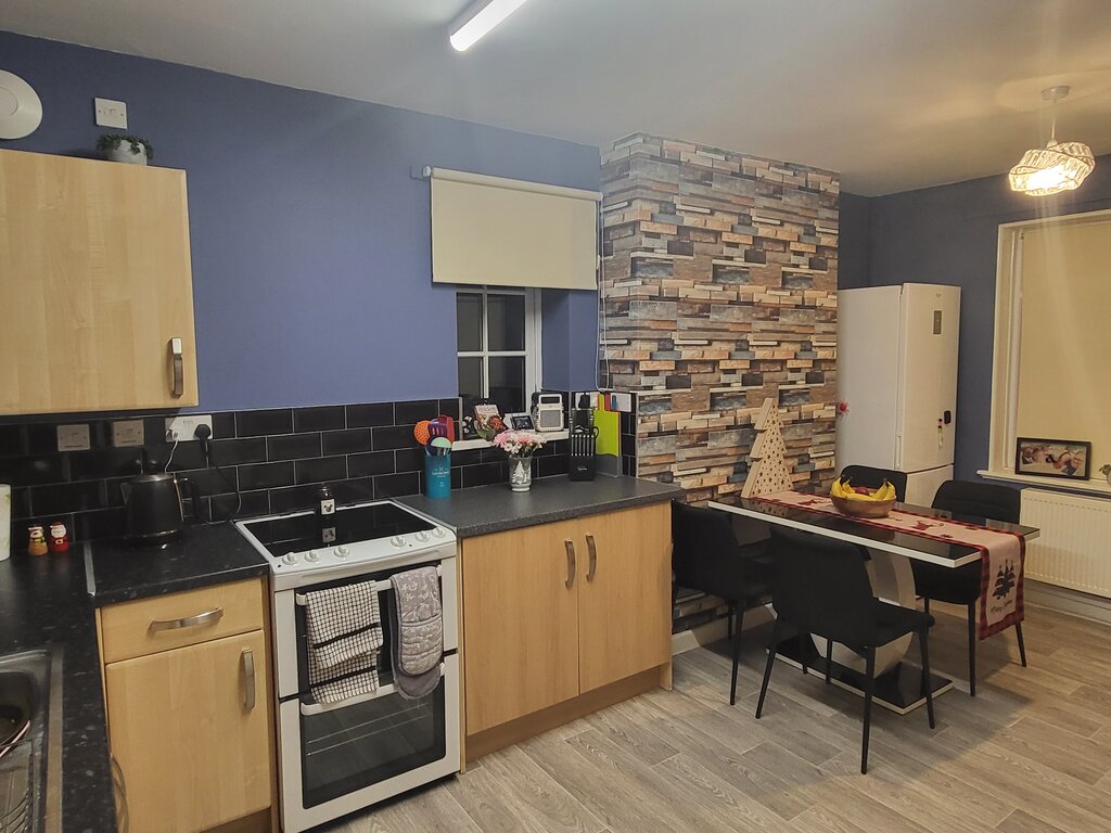 Photo 4 of Bournville property