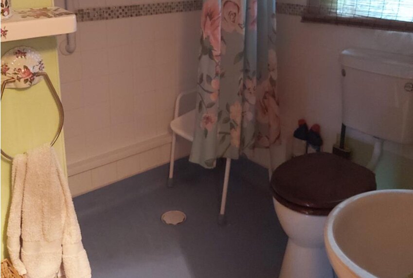 Photo 5 of Bungay property