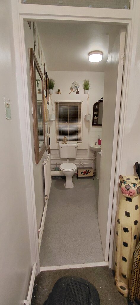 Photo 5 of London property