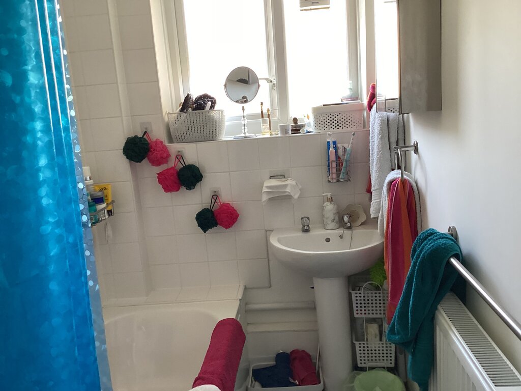 Photo 2 of London property