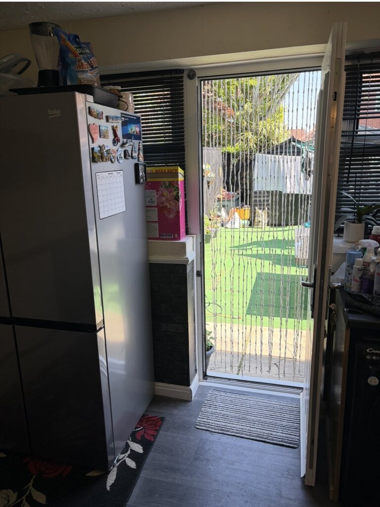 Photo 4 of Thornton property