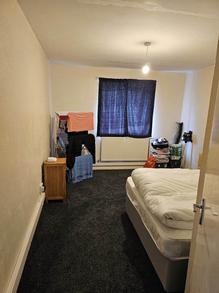 Photo 5 of Sheffield property