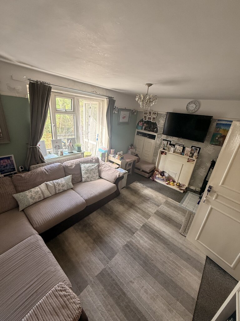 Photo 4 of New Malden property