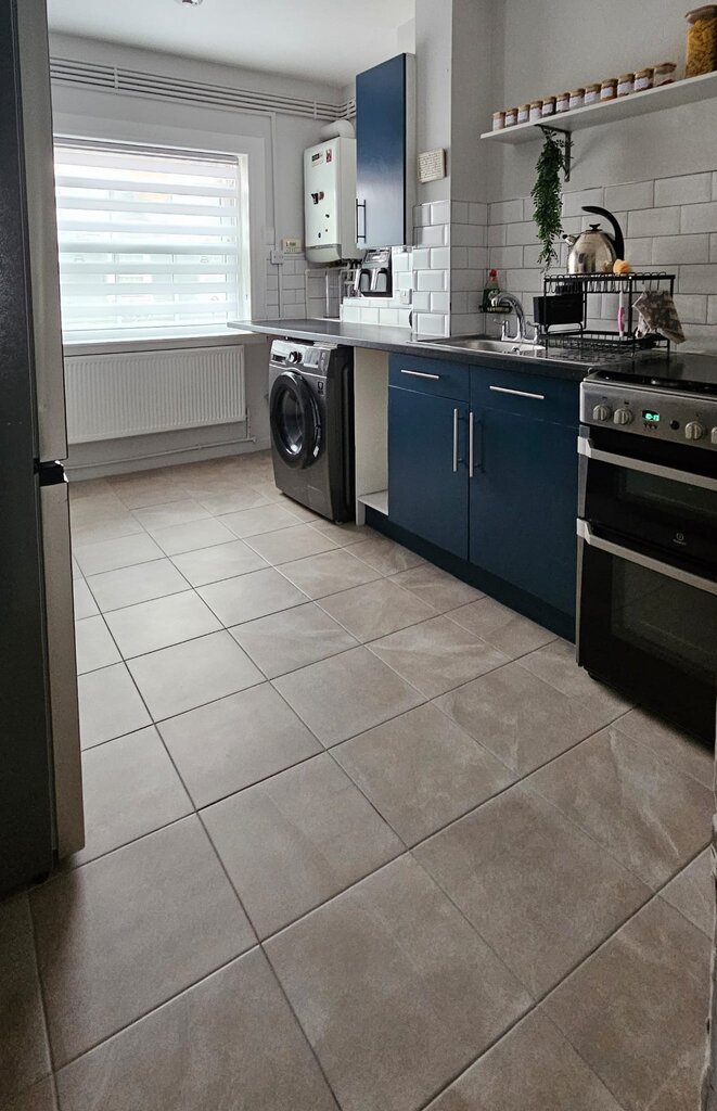 Photo 2 of London property