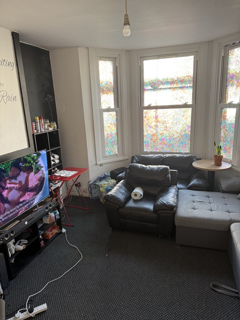 Photo 1 of London property