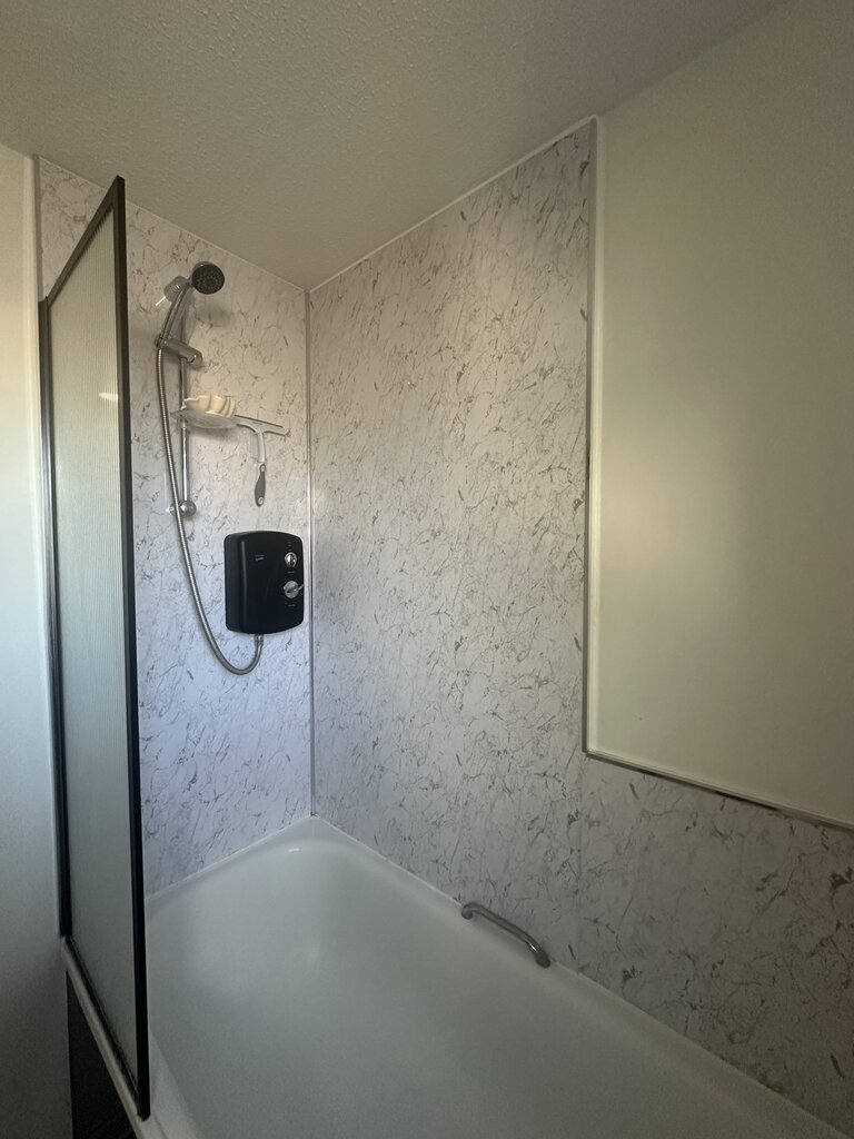 Photo 3 of Borehamwood property