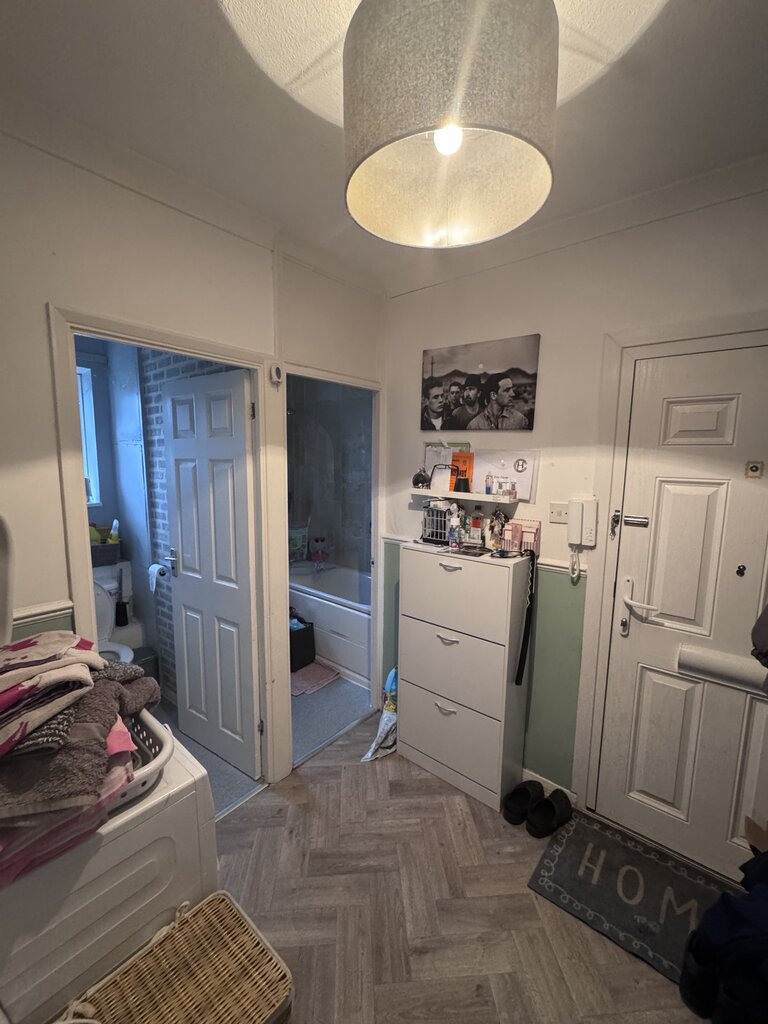 Photo 3 of Borehamwood property