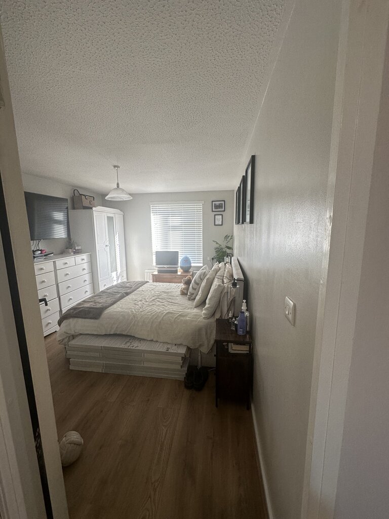 Photo 2 of Borehamwood property