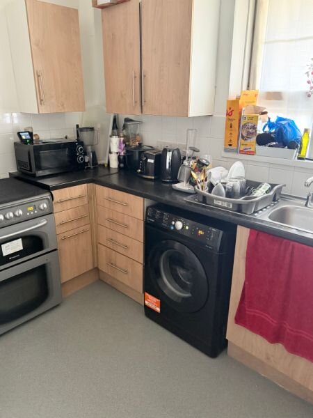 Photo 2 of London property