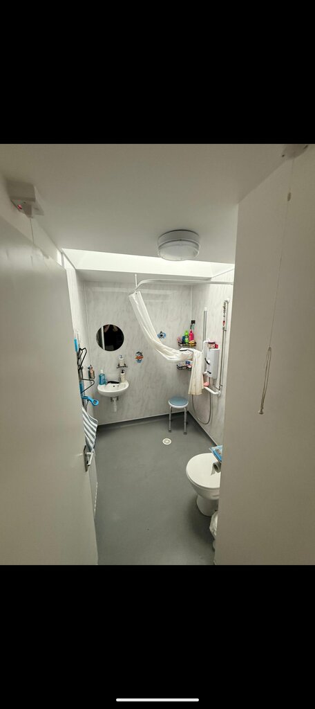 Photo 5 of Basildon property