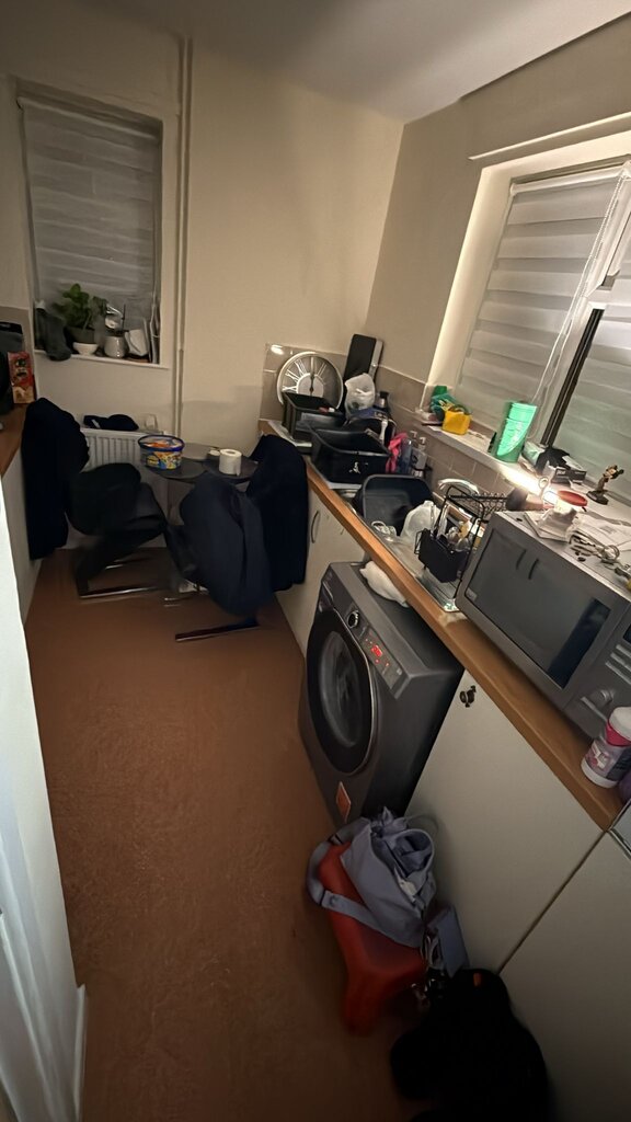 Photo 4 of Harlington property