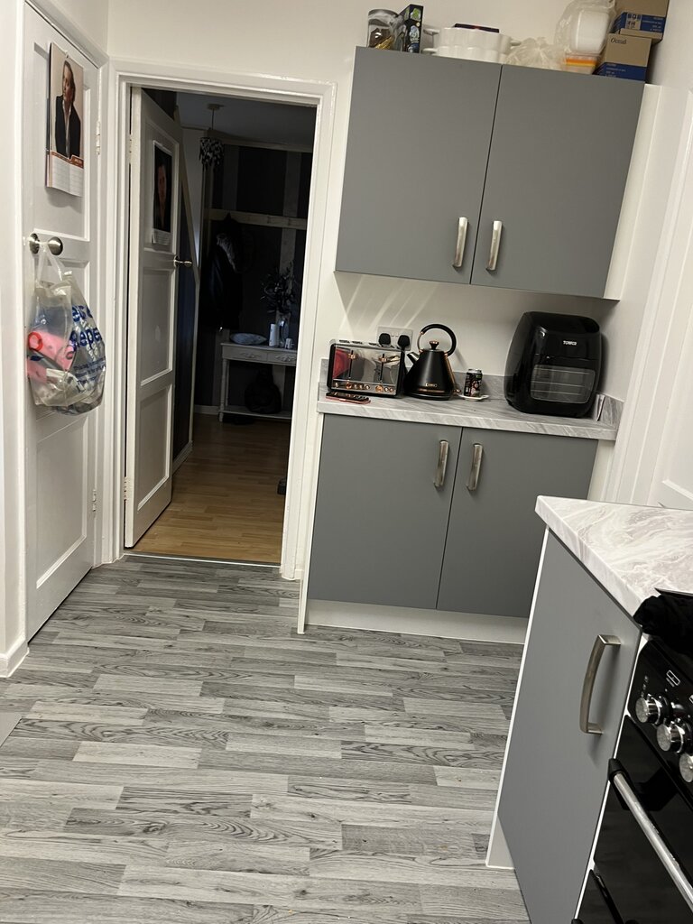 Photo 5 of Peterborough property
