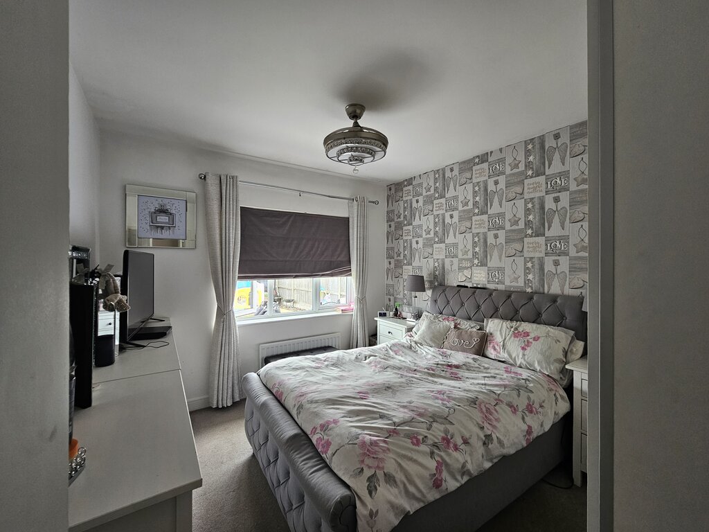 Photo 5 of Buntingford property