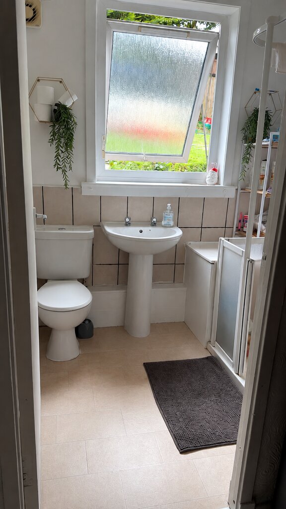 Photo 2 of Paisley property