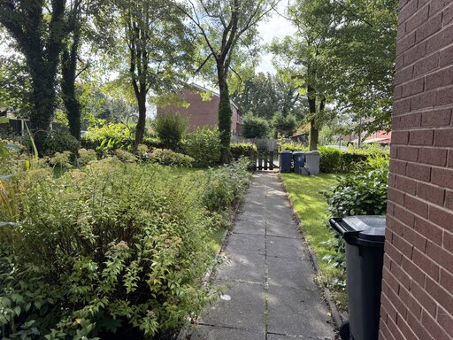 2 bed house, bungalow, apartment/flat, studio bedsit or maisonette