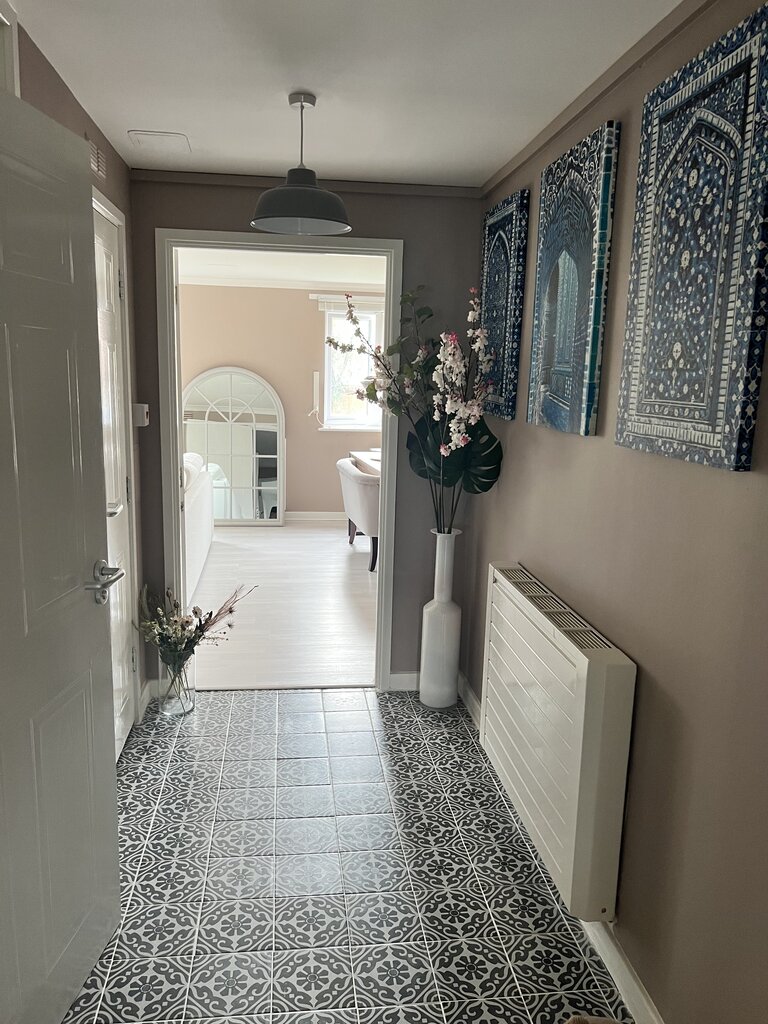Photo 1 of London property