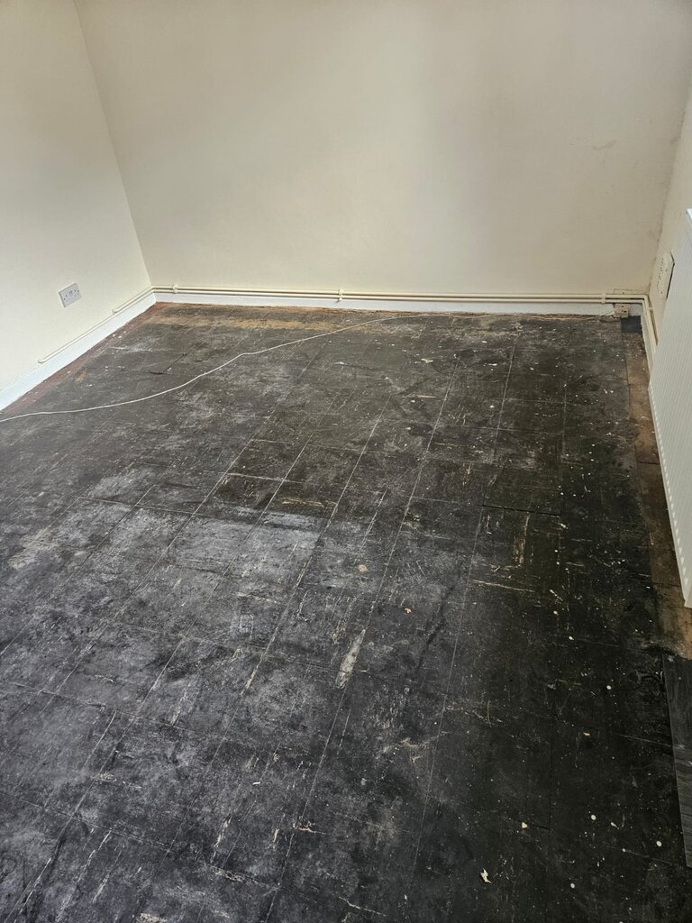 Photo 4 of Chesterfield property
