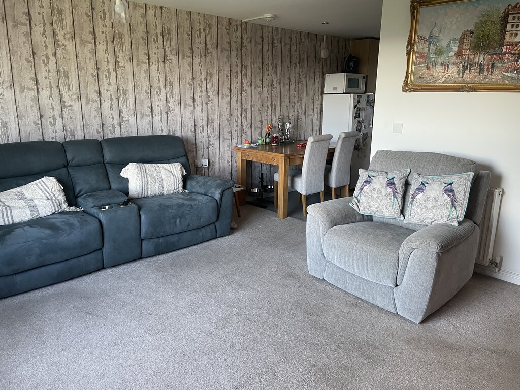 Photo 3 of Leeds property
