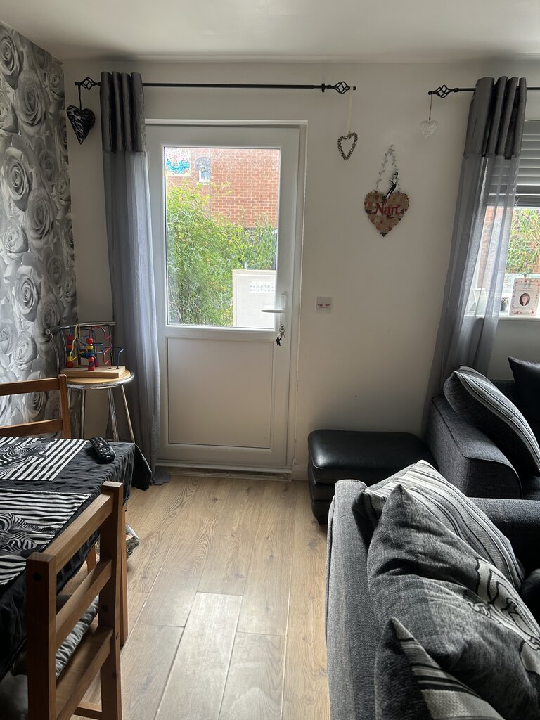 Photo 5 of Rugby property