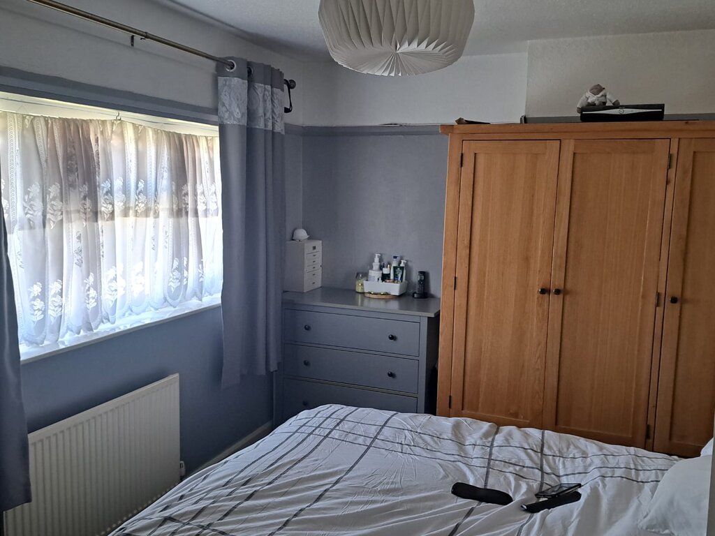 Photo 5 of Kettering property