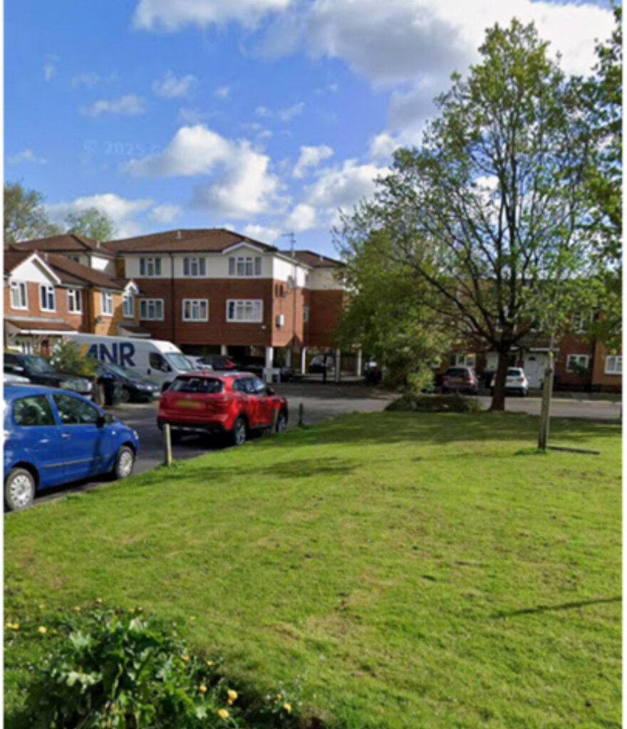 Photo 2 of London property
