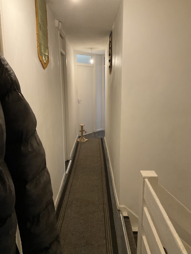 Photo 2 of London property