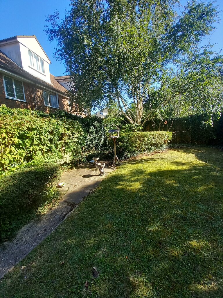 Photo 5 of Watford property