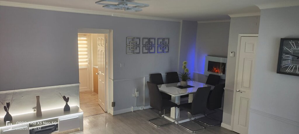 Photo 4 of Edgware property