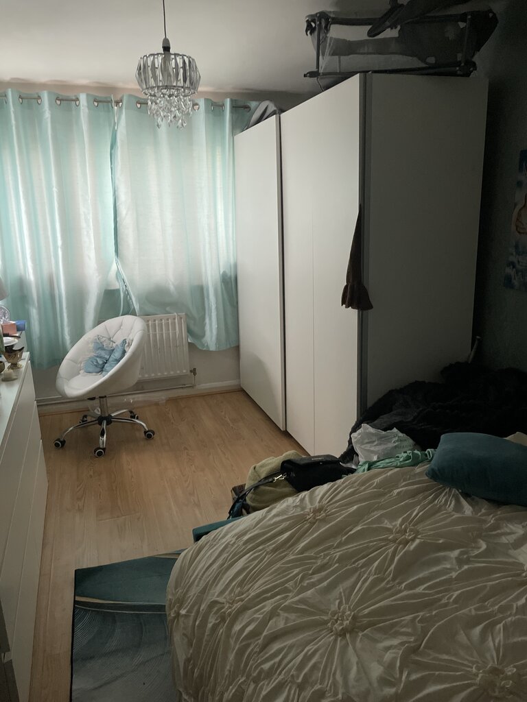 Photo 2 of London property